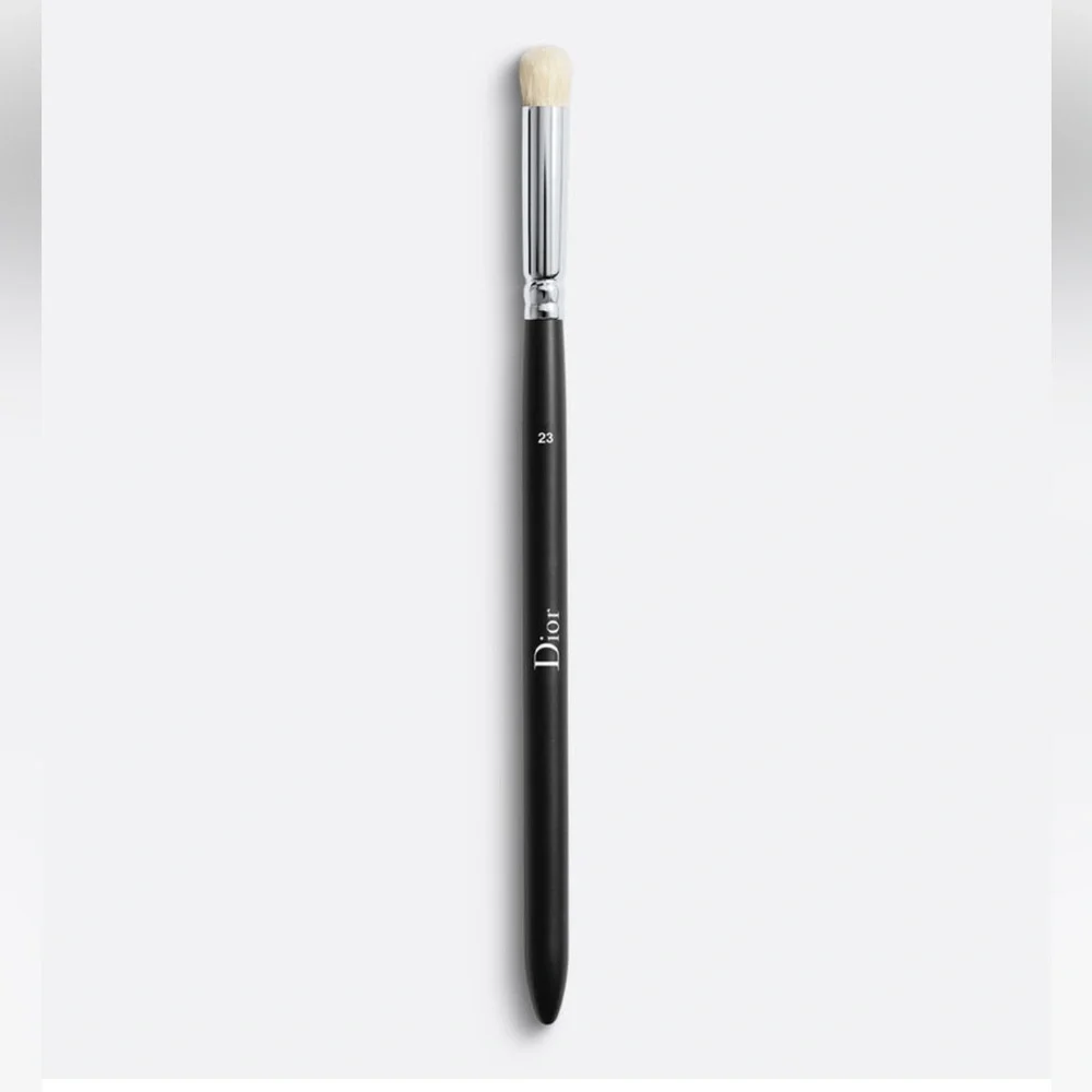 DIOR BACSKSTAGE LARGE SMUDGING BRUSH 23